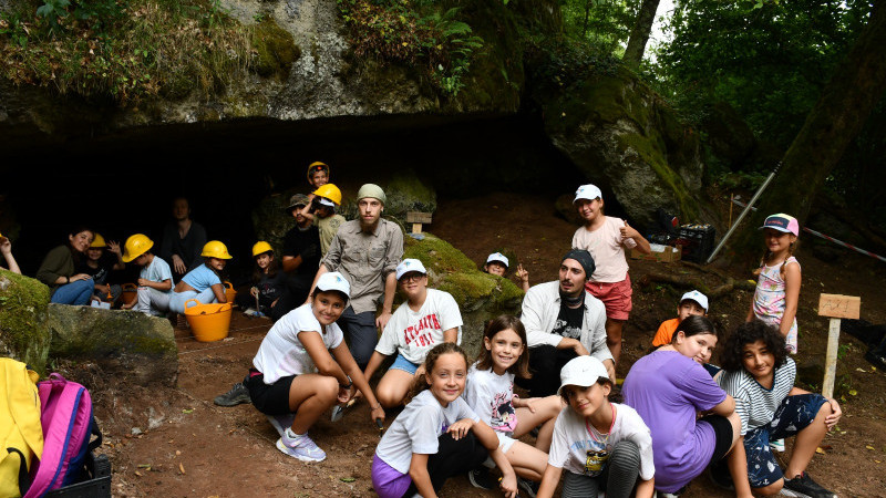 Minik Arkeologlar,  İnönü Mağarası’nda Kazı Atölyesi Gerçekleştirdi