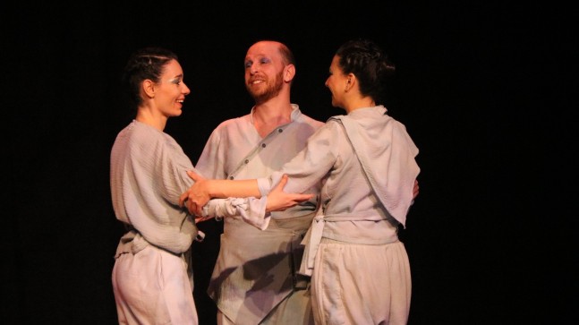 “YAŞAM DÖNGÜSÜ” OYUNU ÇOCUKLARI BÜYÜLEDİ