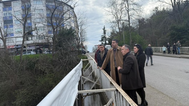 Kaymakamımız Fatih Yılmaz Göztepe Köprüsünde İncelemelerde Bulundu