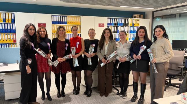 OMSAN’da Her iki Beyaz Yakalıdan Biri Kadın