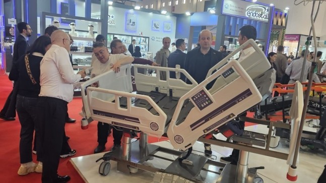 Rektör Özölçer, Türkiye’nin En Büyük Sağlık Fuarına Katıldı