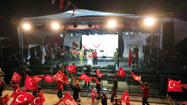 KDZ. EREĞLİ’DE BETÜL DEMİR RÜZGÂRI ESTİ!