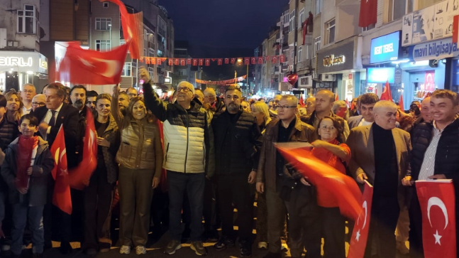 KDZ. EREĞLİ’DE CUMHURİYET COŞKUSU SOKAKLARA SIĞMADI!