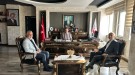 TSO Başkanı Arslan Keleş ve Meclis Başkanı Tasin Tanyıldız’dan Kaymakam Fatih Yılmaz’a ziyaret
