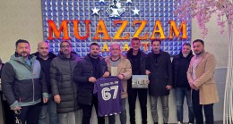 “EFLATUN BEYAZ” RENKLER ALMANYA’DA OMUZ OMUZA