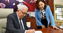 İMAMOĞLU’NA ÖZGÜRLÜK İÇİN İLK İMZA POSBIYIK AİLESİNDEN