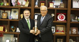 ERDEMİR GENEL MÜDÜRÜ ŞABAN YAZICI, BAŞKAN HALİL POSBIYIK’I ZİYARET ETTİ
