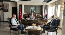 TSO Başkanı Arslan Keleş ve Meclis Başkanı Tasin Tanyıldız’dan Kaymakam Fatih Yılmaz’a ziyaret