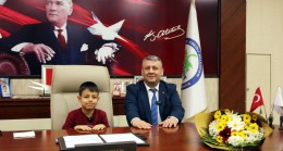 KDZ. EREĞLİ BELEDİYESİ KOLTUĞUNA DENİZ KADİR AKBAŞ OTURDU