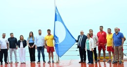 ZONGULDAK PLAJLARININ TEK MAVİ BAYRAĞI, KDZ. EREĞLİ’DE GÖNDERE ÇEKİLDİ