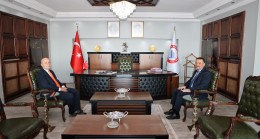 Vali Hacıbektaşoğlu’ndan Rektör Ulusoy’a Hayırlı Olsun Ziyareti