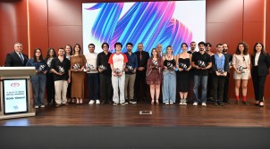 Erdemir, Çeliği Sanatla Buluşturan  Genç Yetenekleri Ödüllendirdi