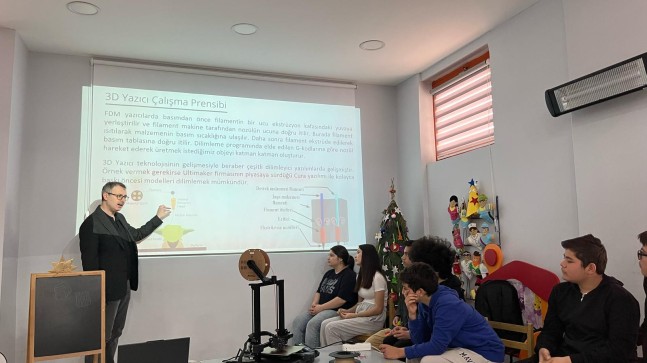 OYUNCAK MÜZESİ’NDE 3D YAZICI VE BASKI EĞİTİMİ VERİLDİ