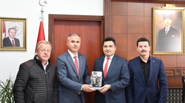 MUTLU’DAN ALAPLI KAYMAKAMI İLE İLÇE EMNİYET MÜDÜRÜNE ZİYARET