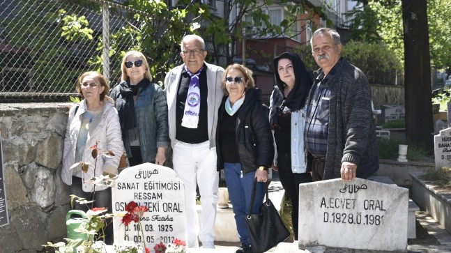 OSMAN ZEKİ ORAL, VEFATININ 13. YILINDA MEZARI BAŞINDA ANILDI