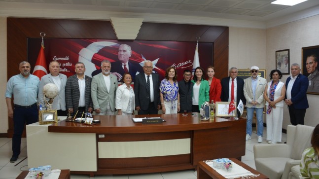 KDZ. EREĞLİ BELEDİYESİ’NDE BAYRAMLAŞMAYA YOĞUN İLGİ