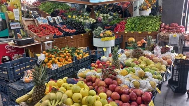 Özmar Marketler Zincirinde Manav Reyonu Açıldı