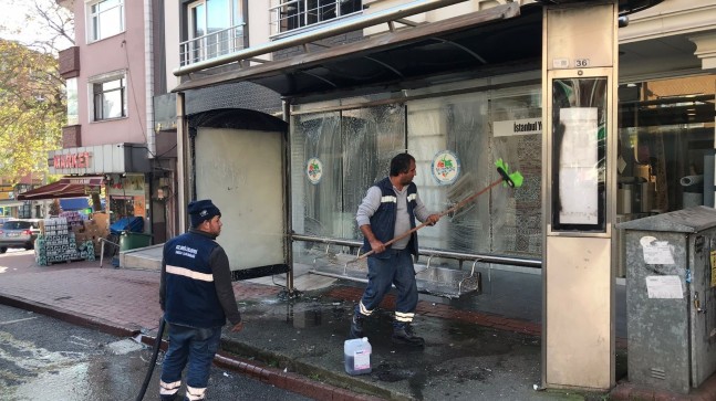 KDZ. EREĞLİ’DE OTOBÜS DURAKLARI DETAYLI TEMİZLENDİ