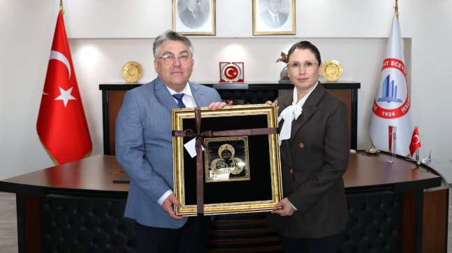 Bartın Valisi Dr. Nurtaç Arslan’dan Rektör Özölçer’e Ziyaret