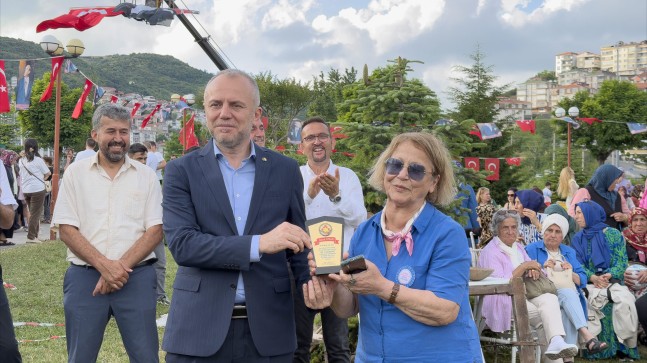 ARSLAN KELEŞ, KURTULUŞ GÜNÜ ETKİNLİKLERİ KAPSAMINDA DÜZENLENEN PROGRAMA KATILDI