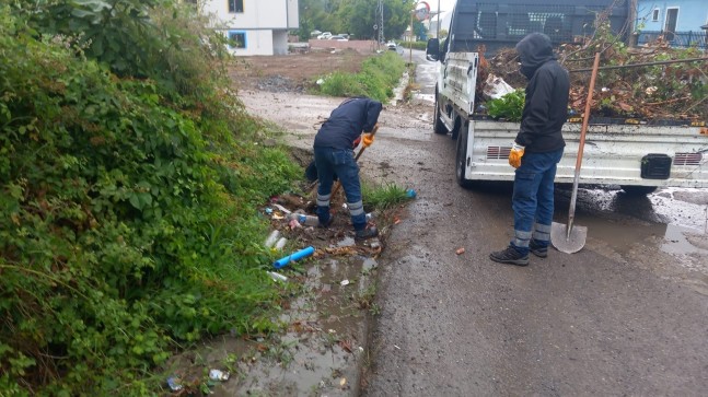 KDZ. EREĞLİ BELEDİYESİ EKİPLERİ SAHADA SEFERBER