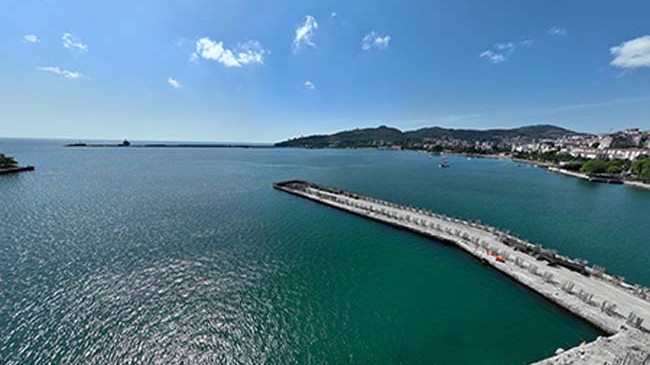 Karadeniz Ereğli’de Tehlike Denize Girmek Yasaklandı