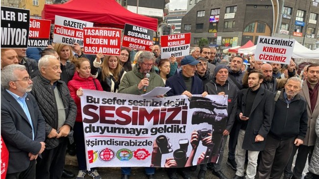 Zonguldak’ta gazeteciler eylem’de: “Artık Yeter”