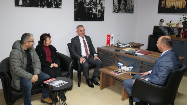 Sesli: “Atatürk kırmızı çizgimizdir”