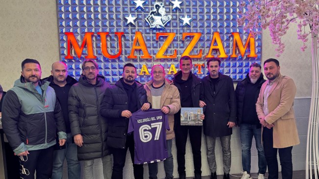 “EFLATUN BEYAZ” RENKLER ALMANYA’DA OMUZ OMUZA