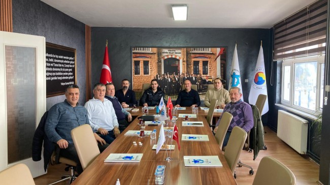 Kdz. Ereğli İlçe Emniyet Müdürlüğü Deniz Liman Büro Amiri Başkomiser Hüseyin Doğan, Yönetim Kurulu Başkanımız Oğuz Ünlüer’i makamında ziyaret etti.