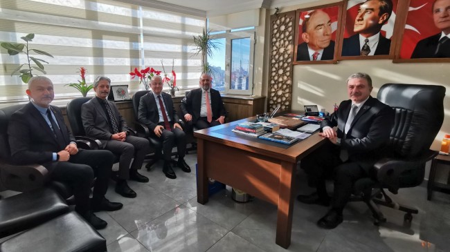 Zonguldak Ticaret ve Sanayi Odası Başkanı Metin DEMİR Milliyetçi Hareket Partisi Zonguldak İl Başkanımız Sayın Çağatay İPEKÇİ’ye ziyarette bulundu