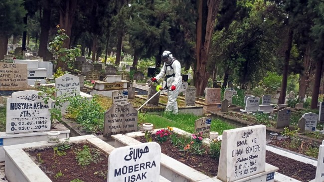 KDZ. EREĞLİ’DE MEZARLIKLAR BAYRAMA HAZIRLANIYOR