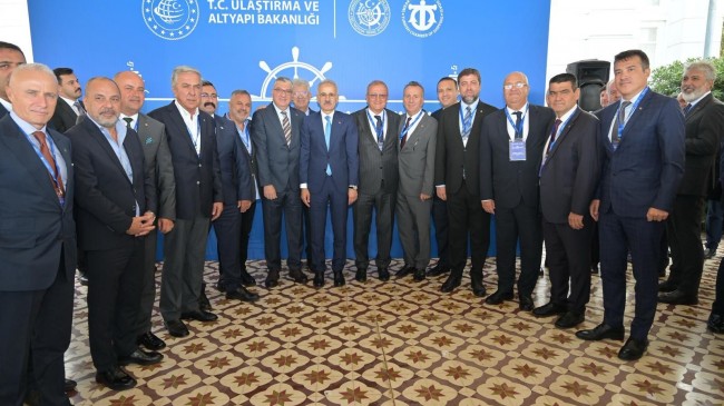 İMEAK Deniz Ticaret Odası Karadeniz Ereğli Şube Yönetim Kurulu Başkanı Oğuz Ünlüer, ‘Dünya Denizcilik Günü’ etkinliğine katıldı.