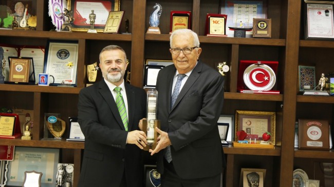 ERDEMİR GENEL MÜDÜRÜ ŞABAN YAZICI, BAŞKAN HALİL POSBIYIK’I ZİYARET ETTİ
