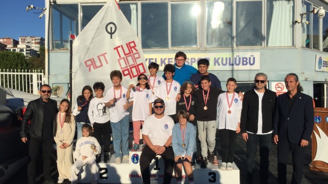 Cumhuriyetimizin 102. Yılı Anısına Düzenlenen Yelken Yarışları Ödülleri Sahiplerini Buldu