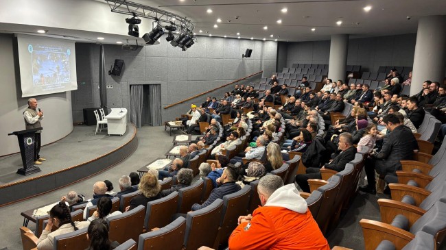 ‘K-ÖMÜR’ ÇAYCUMA’DA İZLEYİCİ İLE BULUŞTU