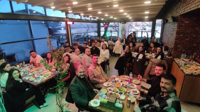 KDZ.EREĞLİ MİMARLAR ODASI 18.DÖNEM YÖNETİMİ 50’DEN FAZLA ÜYESİ VE AİLELERİ İLE  İFTARDA BULUŞTU.