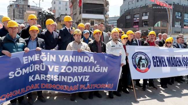 DEMOKRASİ PLATFORMU VE GMİS’TEN EYLEMDEKİ MADENCİLERE DESTEK AÇIKLAMASI;