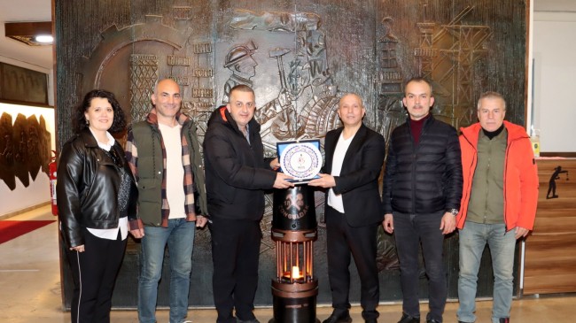 Nesil halk oyunlarından Demir’e ziyaret