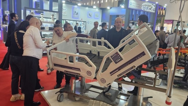 Rektör Özölçer, Türkiye’nin En Büyük Sağlık Fuarına Katıldı