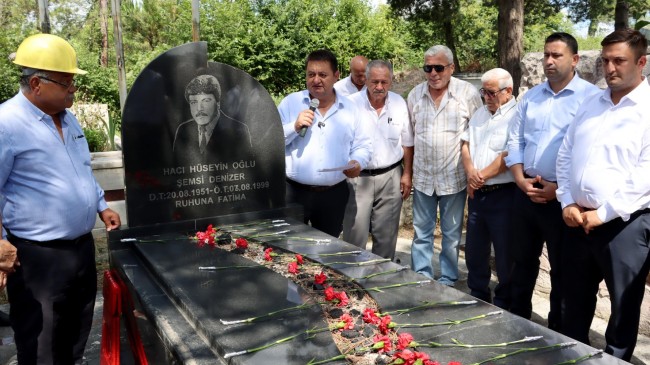 İŞÇİ LİDERİ ŞEMSİ DENİZER, KABRİ BAŞINDA ANILDI