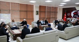 BAŞKAN POSBIYIK, UN PAZARI ESNAFIYLA BULUŞTU